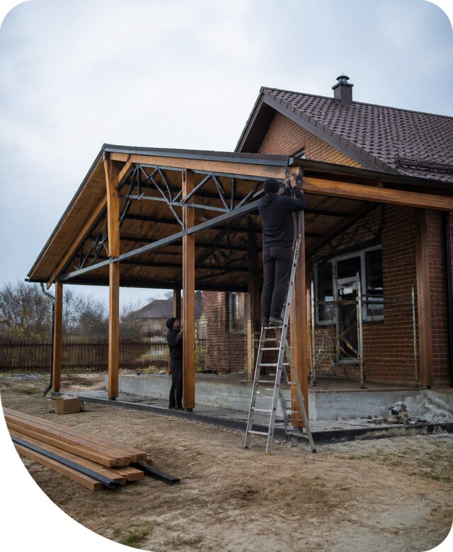 Пристройка навеса к дому и участку в Киселёвске под ключ